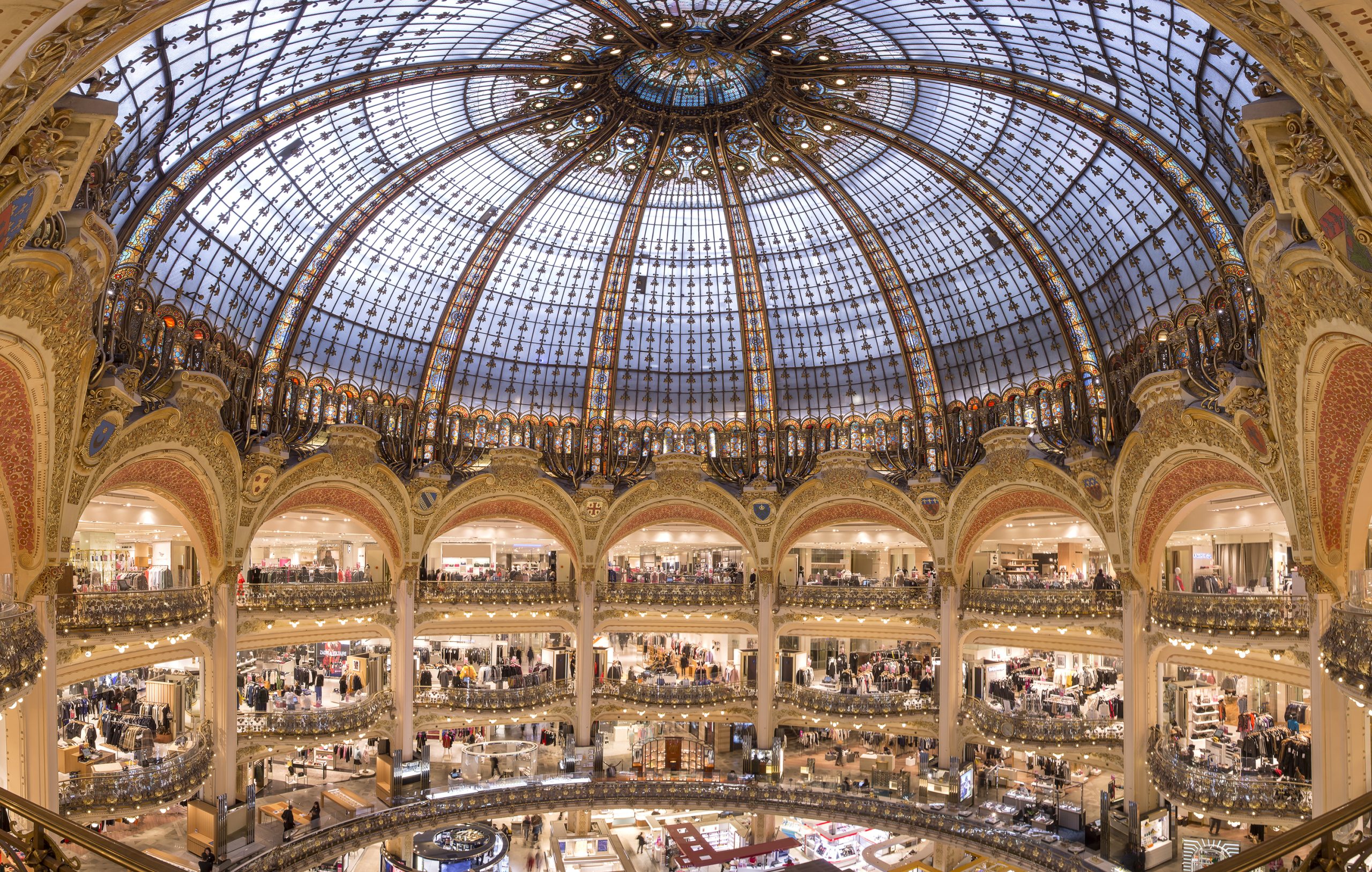 Galeries Lafayette : Lancement du "Ship From Store" pour déployer une stratégie omnicanale